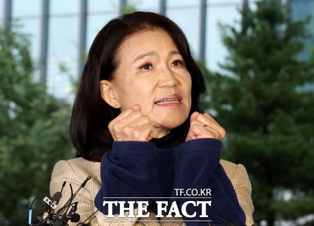 지난 2일 경찰에 체포된 이진숙 전 방송통신위원회./ 더팩트DB