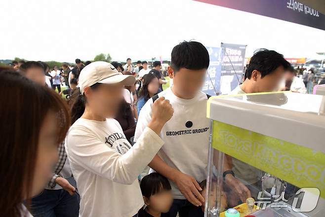 “너무 좋아 ‘동결건조'”…인형뽑기·신조어로 눈길 끈 대구 달성군 “너무 좋아 ‘동결건조'”…인형뽑기·신조어로 눈길 끈 대구 달성군